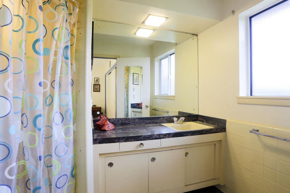 14 On the Market 9307 McAvoy March 2014