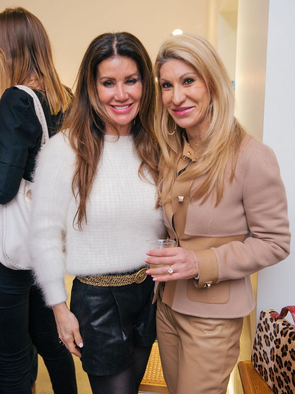 14 Paula Fyhr, left, and Rosemarie Roth at the Lynn Goode Vintage opening reception March 2014