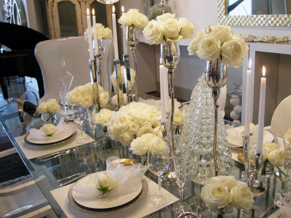 15 Deck the Tables at The Houston Design Center December 2013