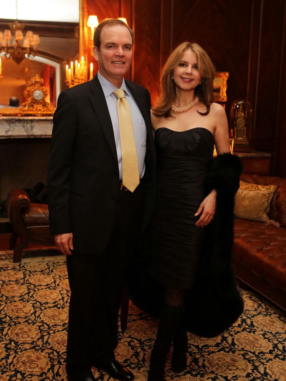 15 Dr. Alan Bentz and Sallymoon Bentz at the HGO Opera ball kick-off party January 2014