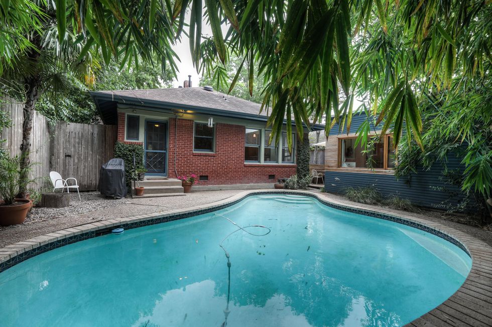 15 On the Market 1507 Hawthorne St. August 2014