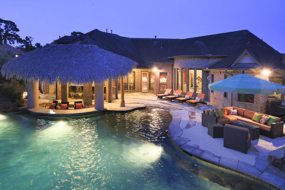 15 On the Market 2702 Lauren Rose Lane July 2014