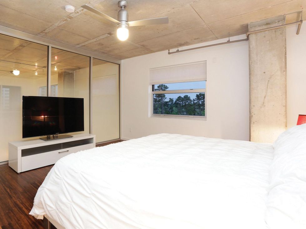 15 On the Market 6007 Memorial Drive No. 401 April 2014