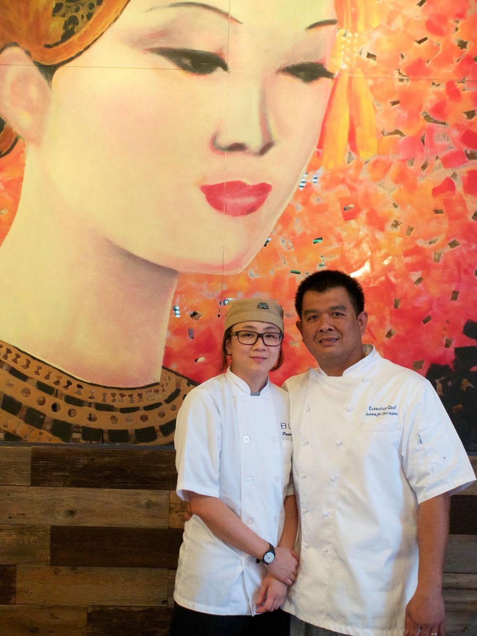 15 Songkran Thai April 2014 Junnajet Jett Jiraporn Hurrpan