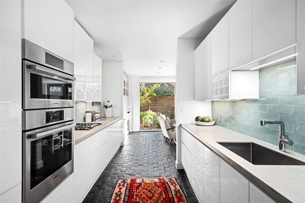 1507 Harold Street kitchen