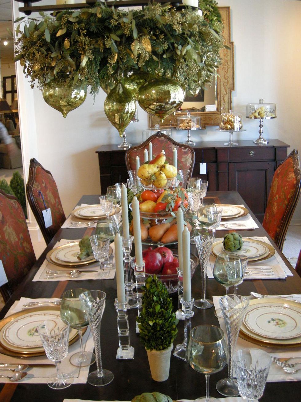 16 Deck the Tables at The Houston Design Center December 2013