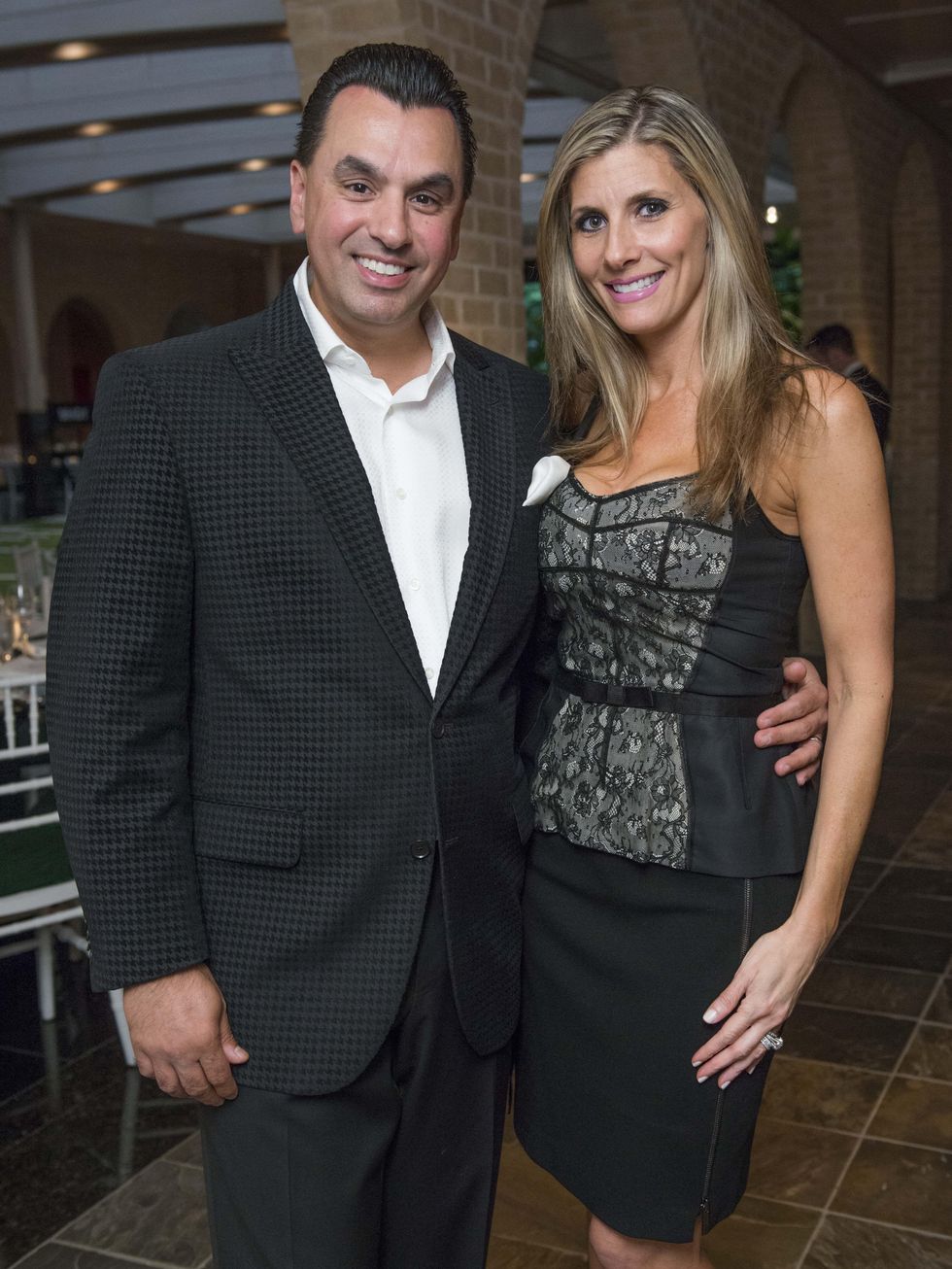 16 Dr. Devinder and Gina Bhatia at Best Buddies with Tom Brady May 2014