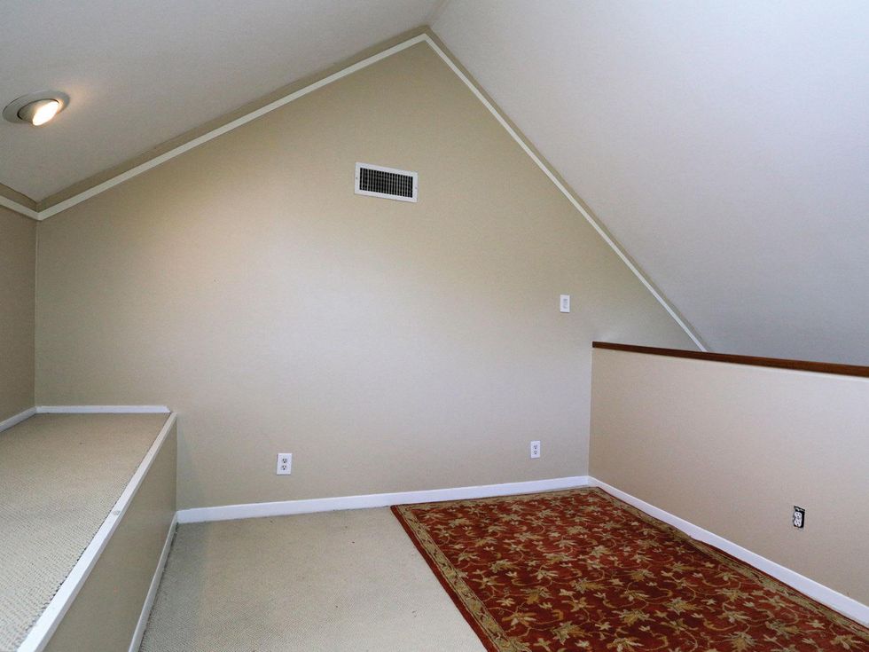 16 On the Market 2205 Tangley St. January 2015