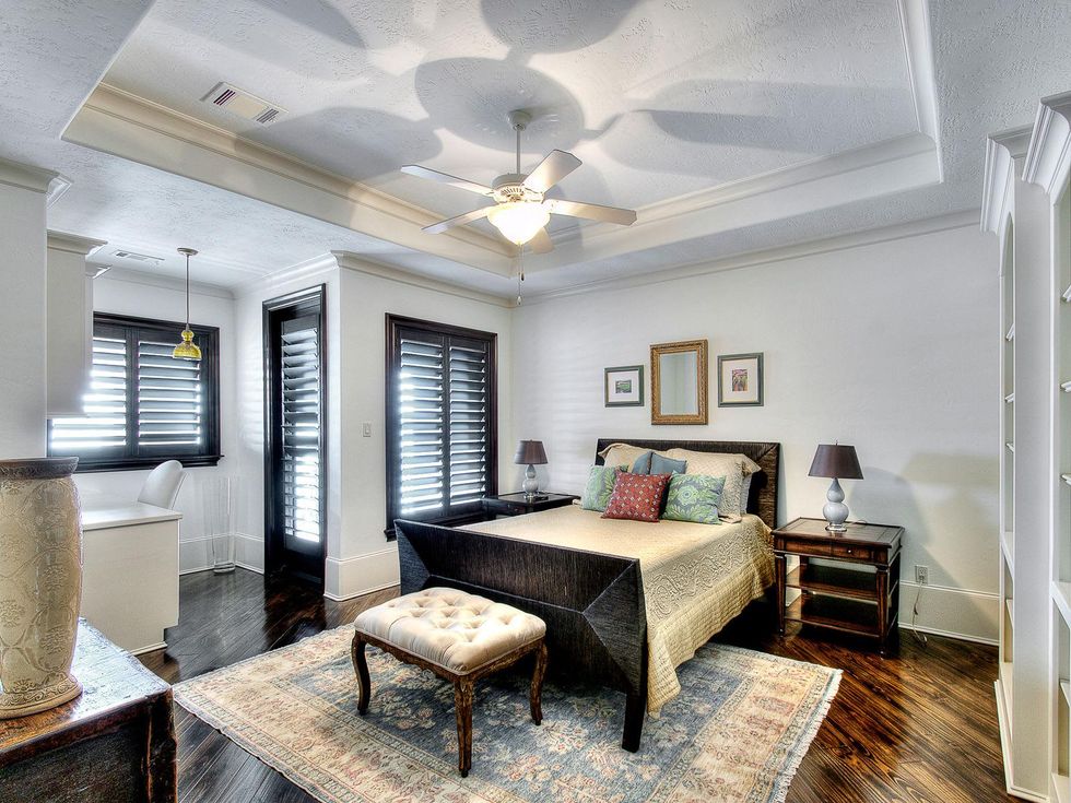 16 On the Market 236 West Shore January 2014