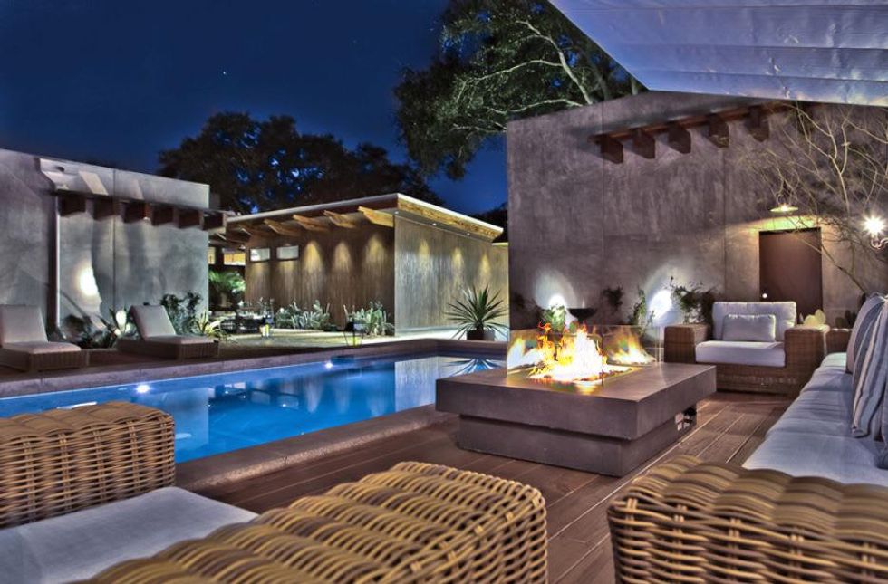 16 On the Market 3606 Sun Valley Drive February 2015