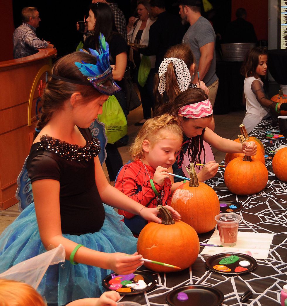 16 Pumpking painting at the M.D. Anderson Kids Halloween October 2014