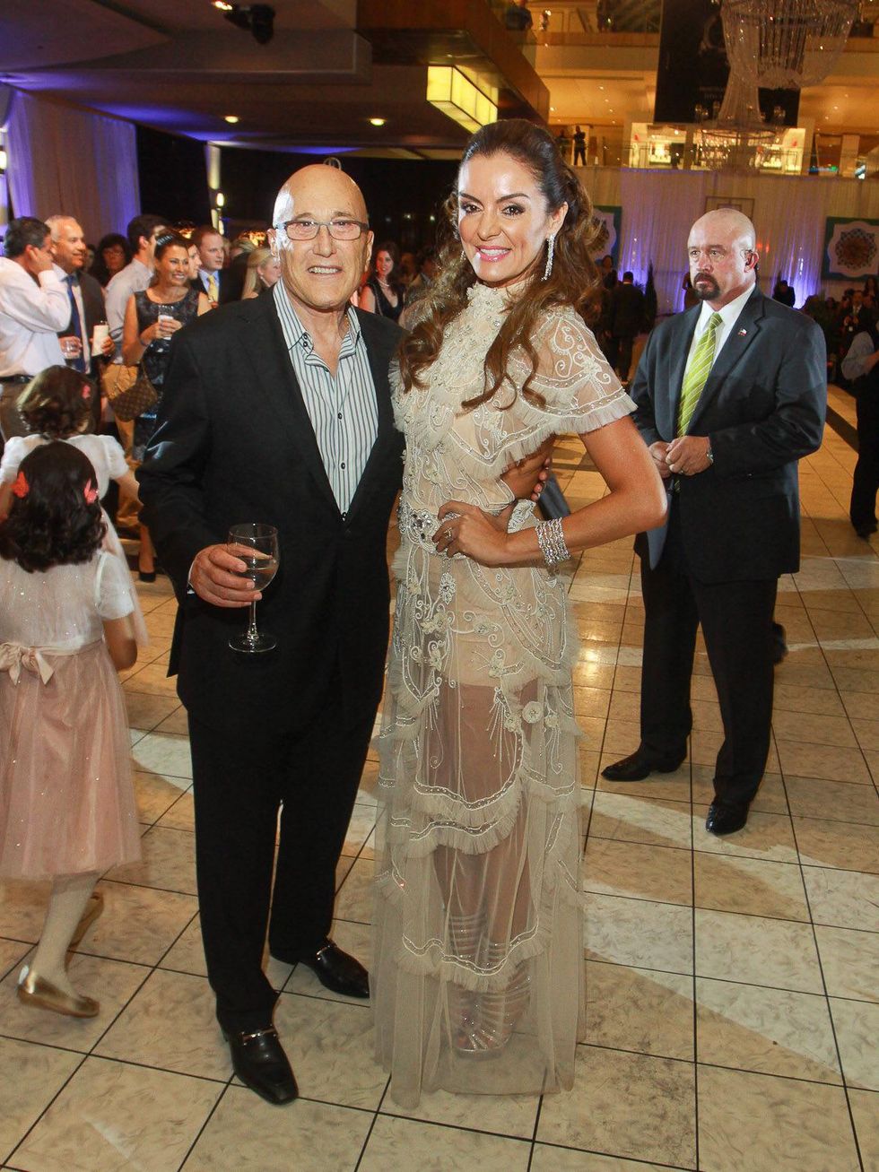 166 Amnon Benjamini and Carmina Zamorano Houston Ballet Carnan Properties party
