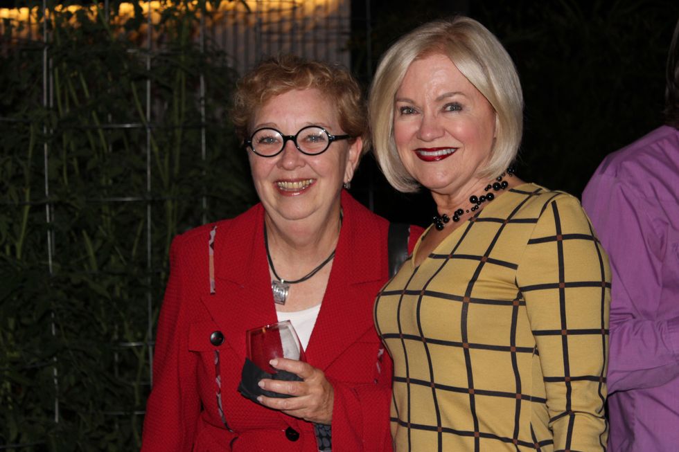 1681 Edie Archer and Jo Furr at the UH College of Architecture Memorable Meals October 2014