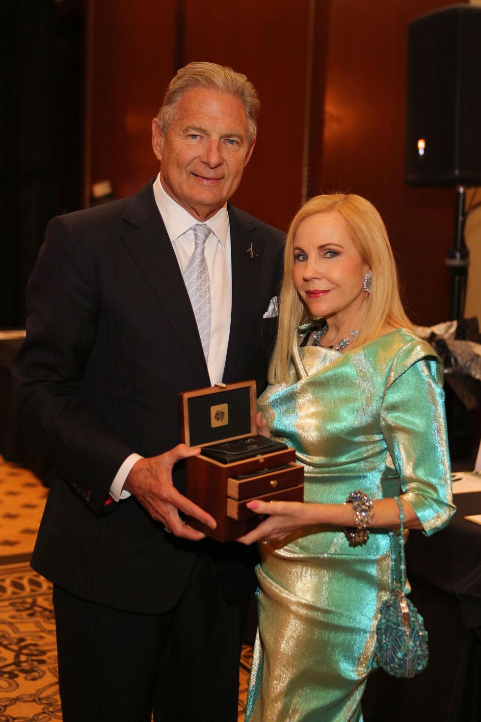 17 2167 Charles Ward and Carolyn Farb at Blue Cure March 2015