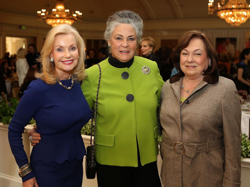 17 Pat Breen, from left, Candace Bennett McMurrey and Rose Cullen at the CancerForward luncheon November 2013