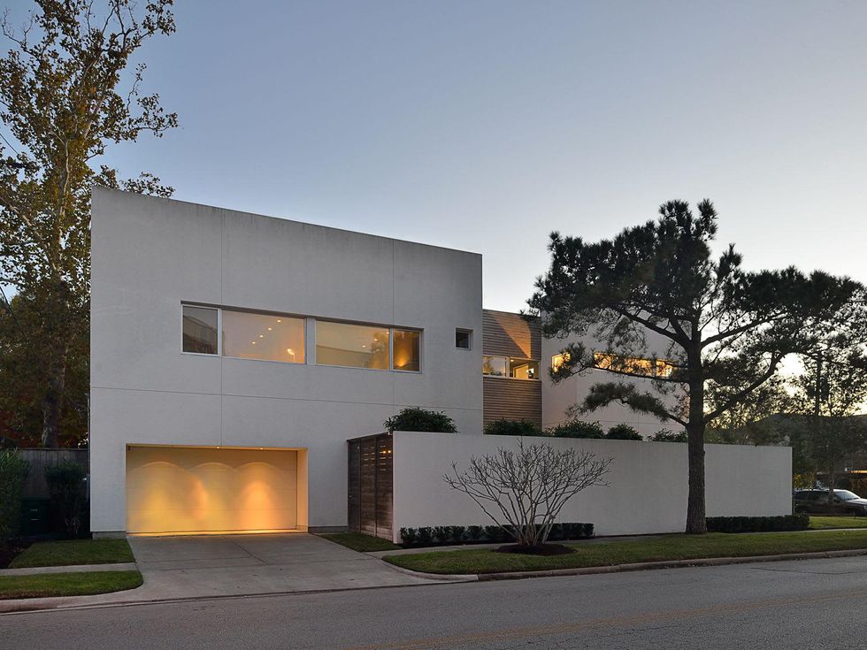 18 On the Market 2401 Morse St. Carol Barden-designed home February 2015