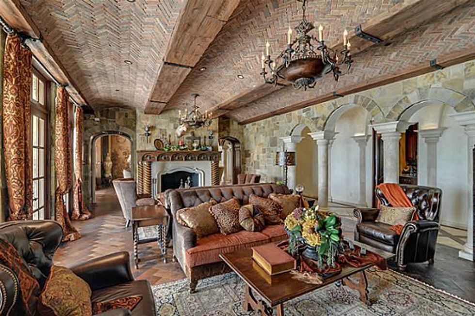 1808 Point De Vue Dr. in Flower Mound