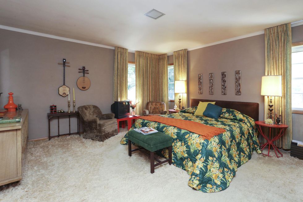 19 On the Market mid-mod ranch-style house in Brookshire 6th and Purdy streets September 2014