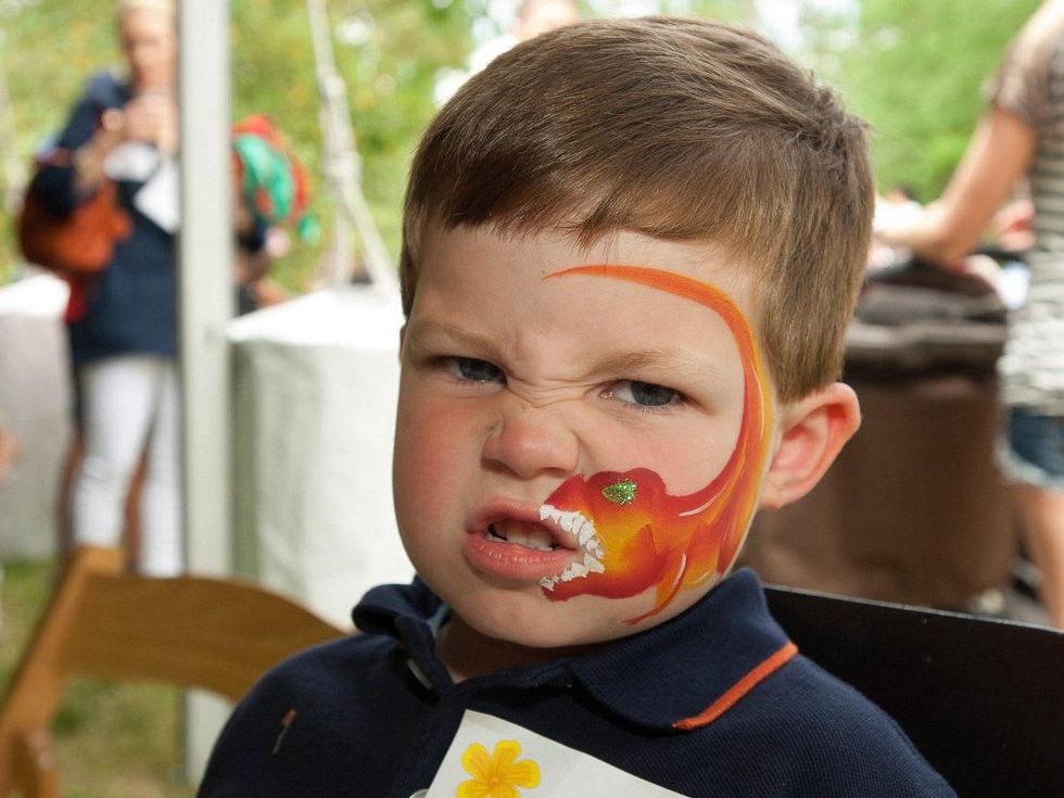 19, Texas Children's Ambassadors party April 2013 Carter Anderson with face panted