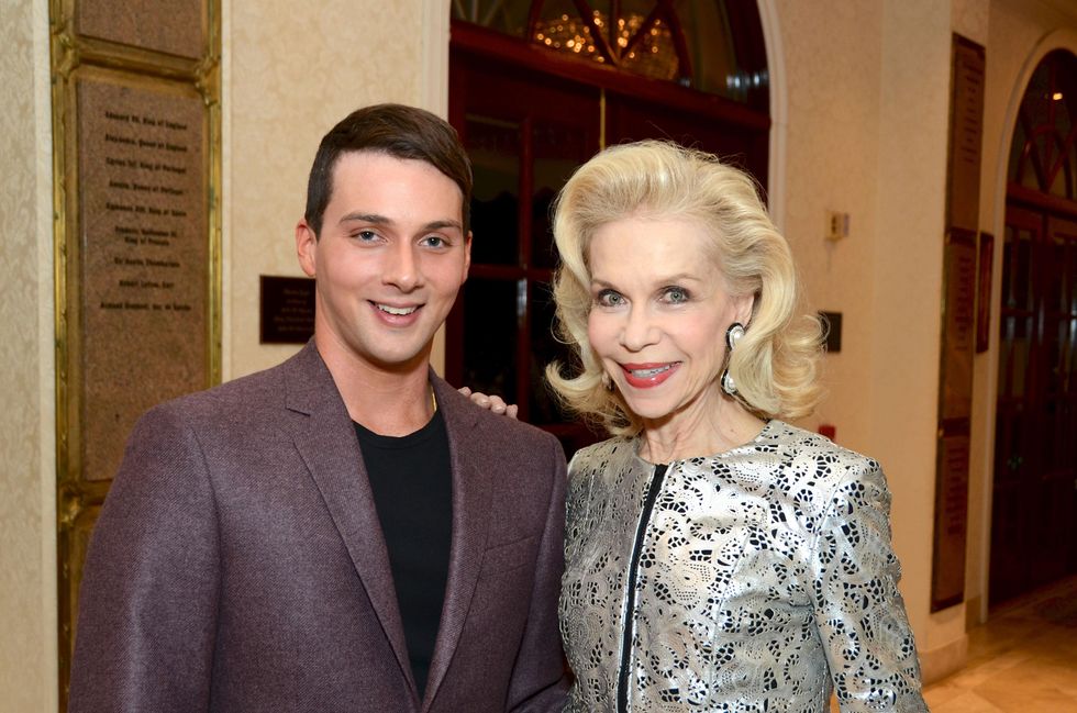 193 Jonathan Tinkle and Lynn Wyatt at the Jonathan Blake fashion show October 2014
