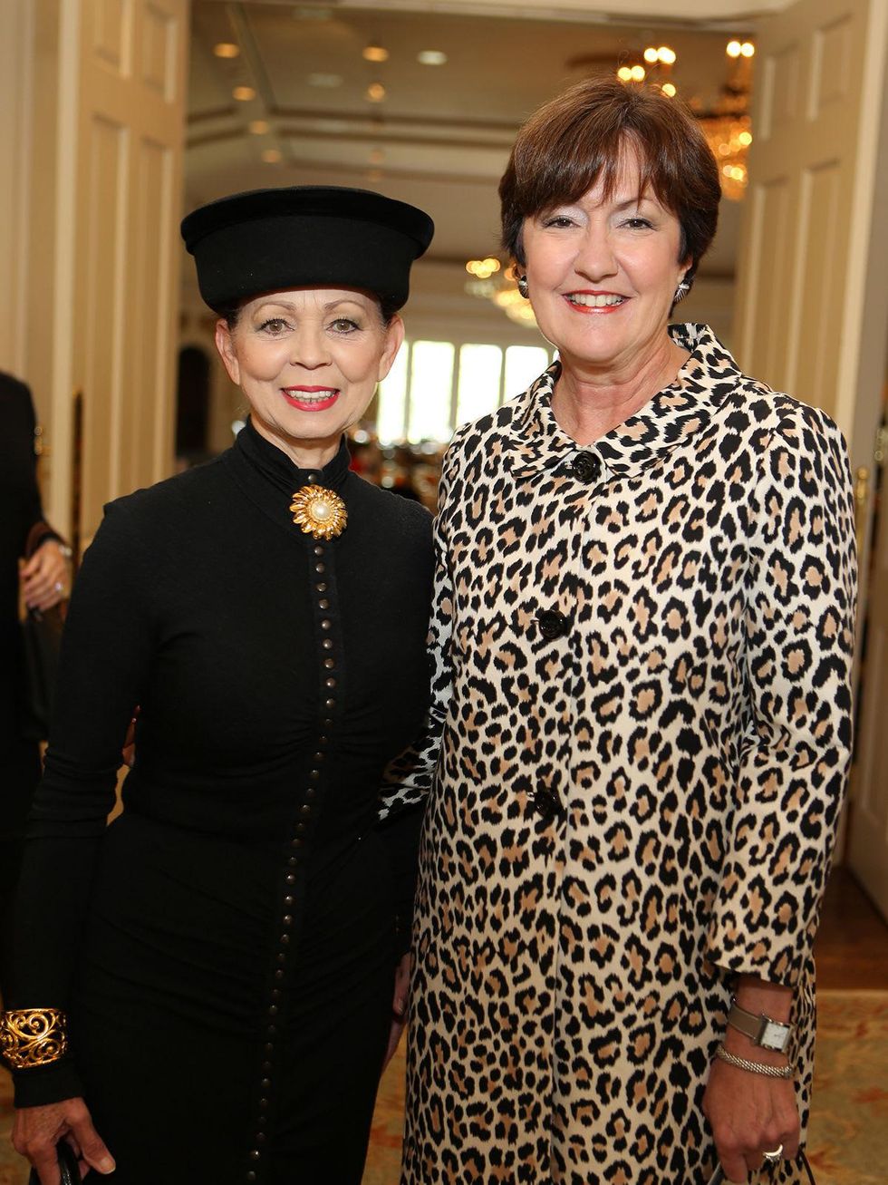 2 Danielle Ellis, left, and Liz Rigney at the CancerForward luncheon November 2013