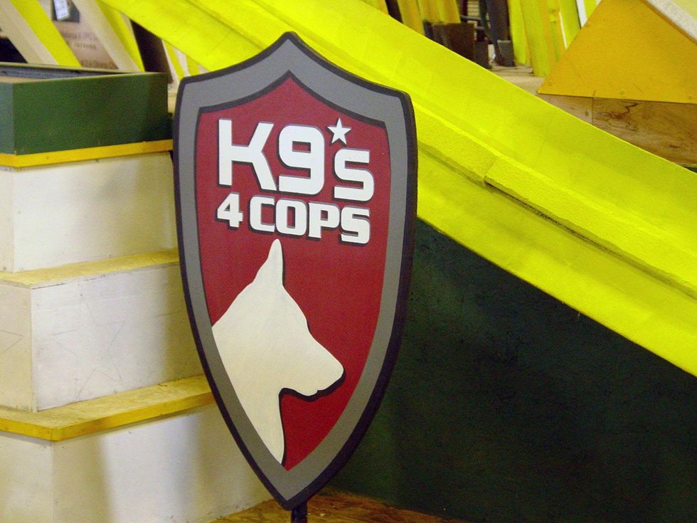 2 K9s4COPS Rose Bowl float December 2013