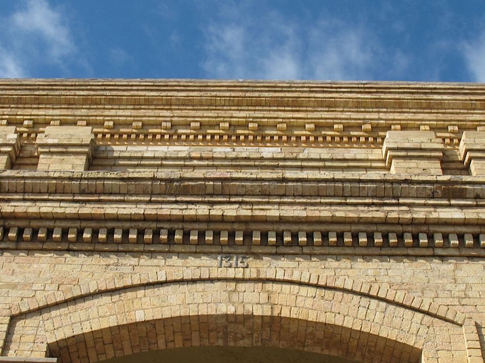 2 Katie The Bryan Museum in Galveston February 2013 Brick detail