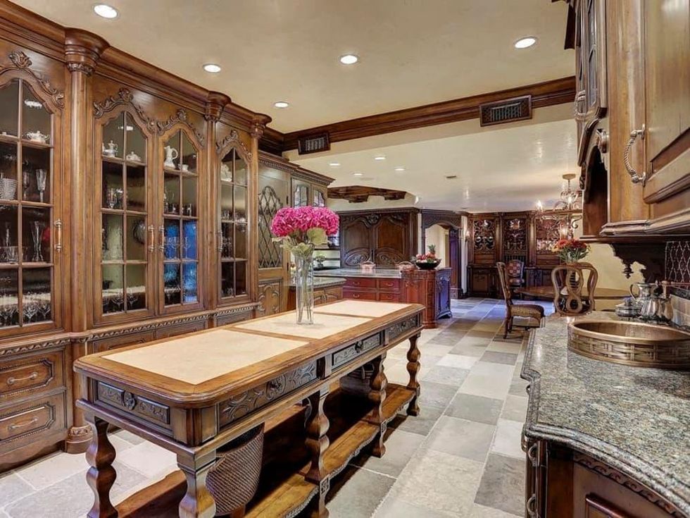 2 Longfellow Lane kitchen