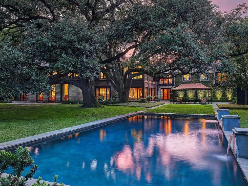 2 Longfellow Lane outdoor scene