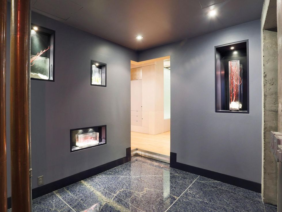 2 On the Market 14 Greenway No. Ph 28e November 2014 entry