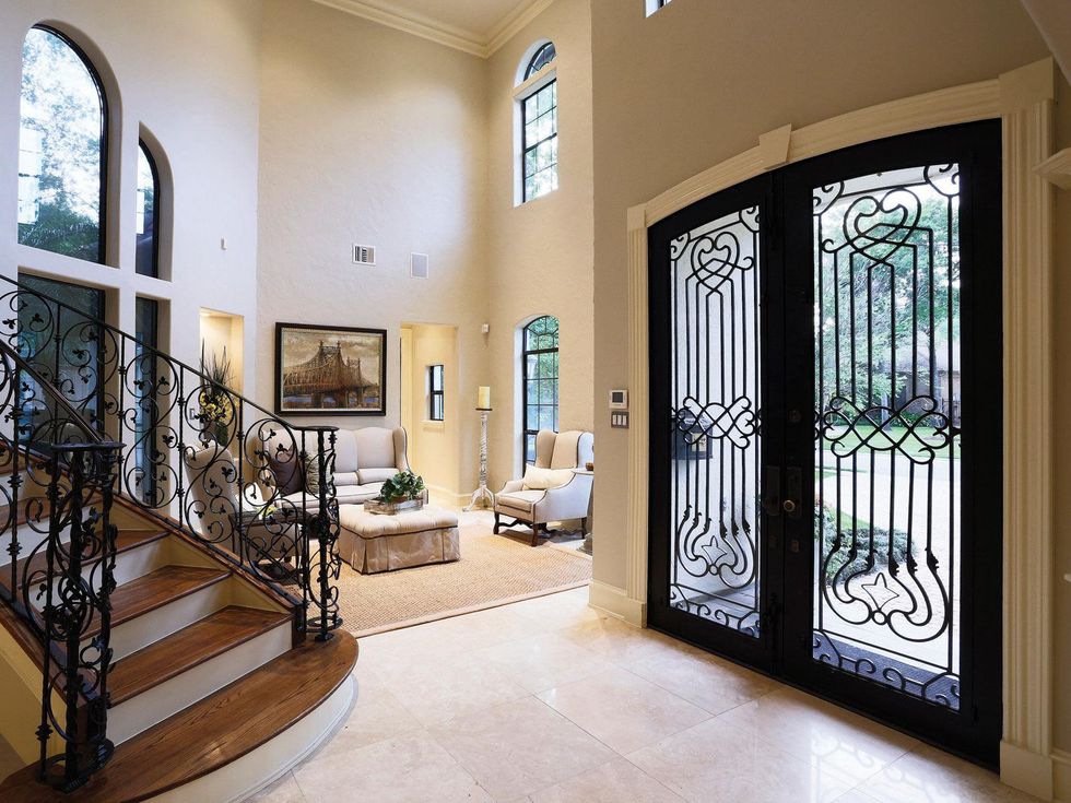 2 On the Market 4501 Magnolia St. May 2014