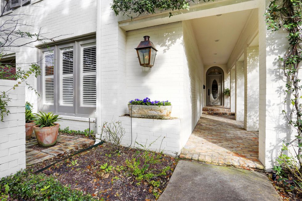 2 On the Market 6545 Brompton Road February 2015