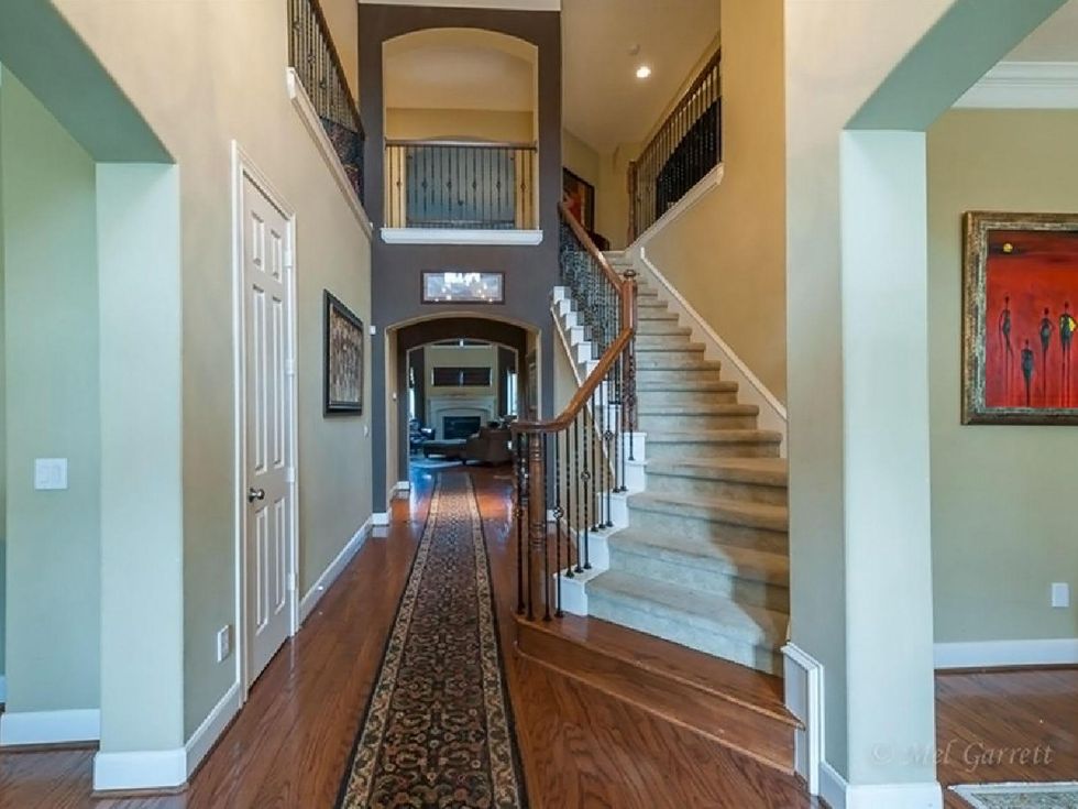 2 On the Market Vince Young Royal Oaks house 12006 Legend Manor Drive October 2014 entryway