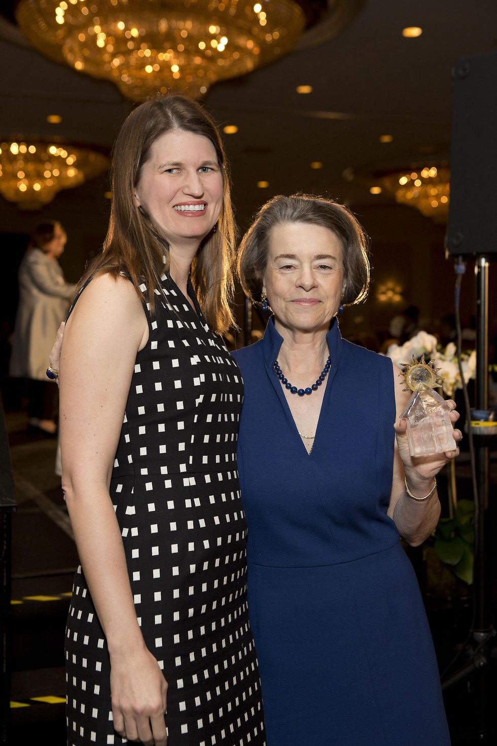 20 Lindy Bush, left, and Robin Bush at Bo's Place luncheon February 2015