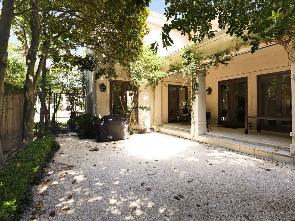 20 On the Market 8607 Pasture View Lane February 2014