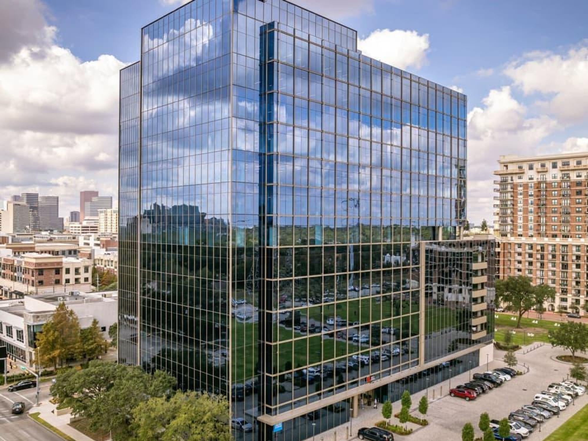 200 Park Place Houston River Oaks