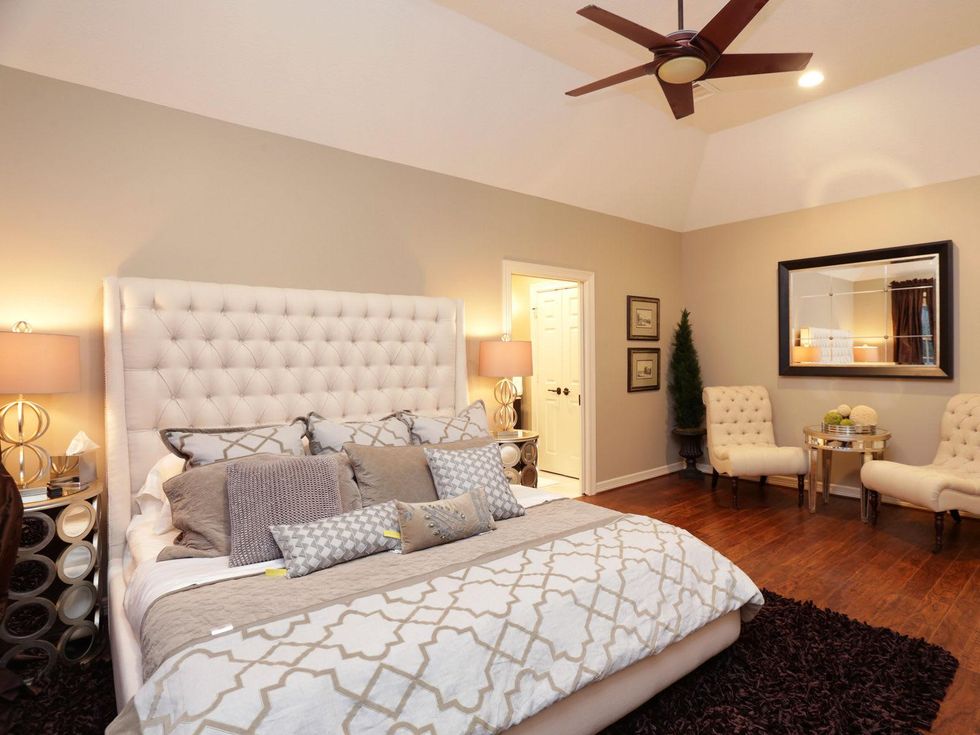 21 On the Market 7 Saddlewood Estates December 2013