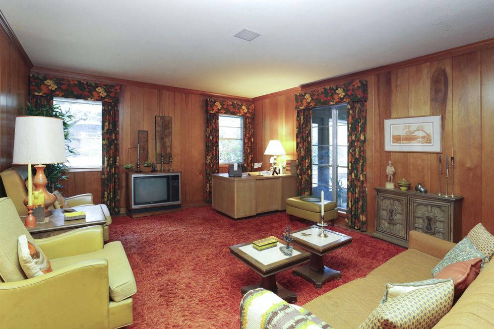 21 On the Market mid-mod ranch-style house in Brookshire 6th and Purdy streets September 2014