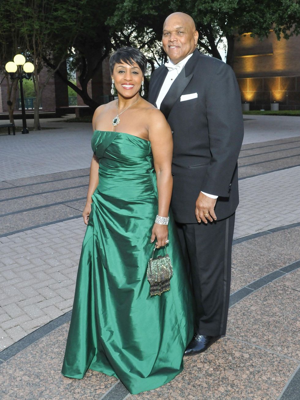 23, Houston Grand Opera Ball April 2013 Linda Lorelle, Lou Gregory