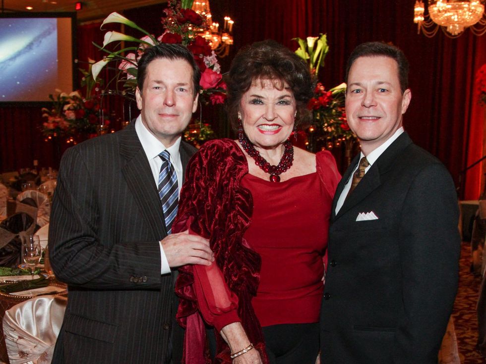 23 Scott Evans, from left, Warner Roberts and Jeff Henry at Houston Treasures dinner December 2013