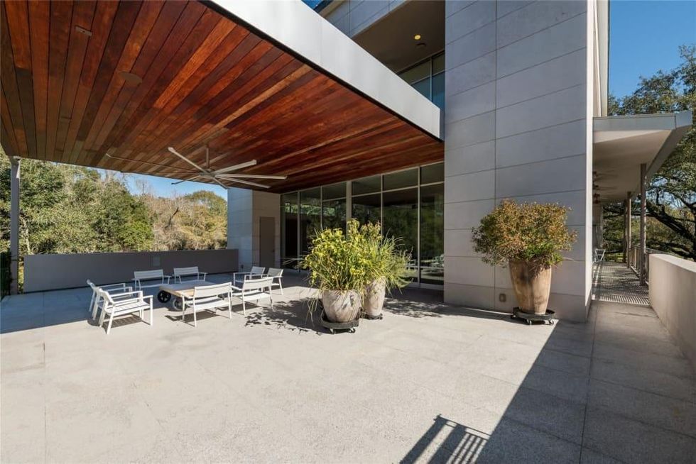 23 West Rivercrest Houston for sale