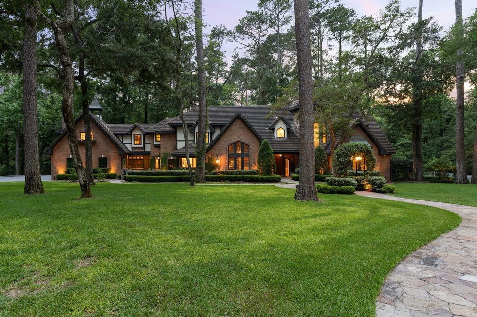 23227 Brownwood Lane exterior