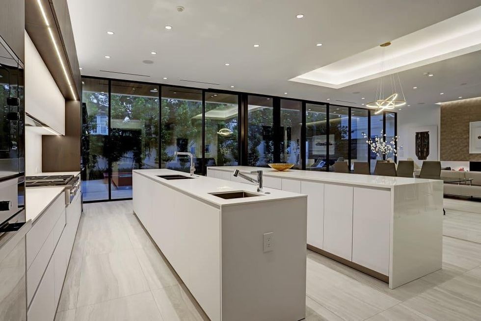 2419 Del Monte Dr Houston for sale