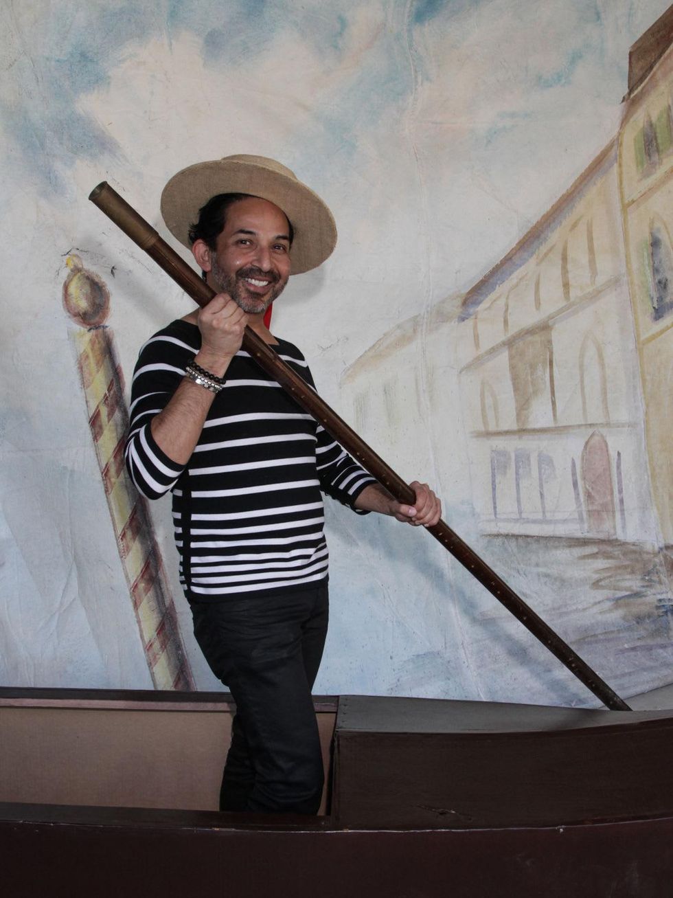 2431 Oscar Guevara with the Venetian Photo Booth at the Risotto Festival November 2013