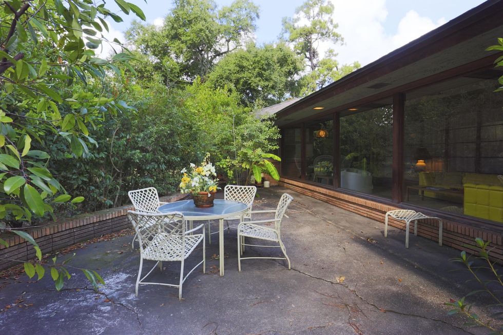 25 On the Market mid-mod ranch-style house in Brookshire 6th and Purdy streets September 2014