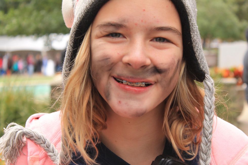 269 Emma Swonke at Via Colori November 2013