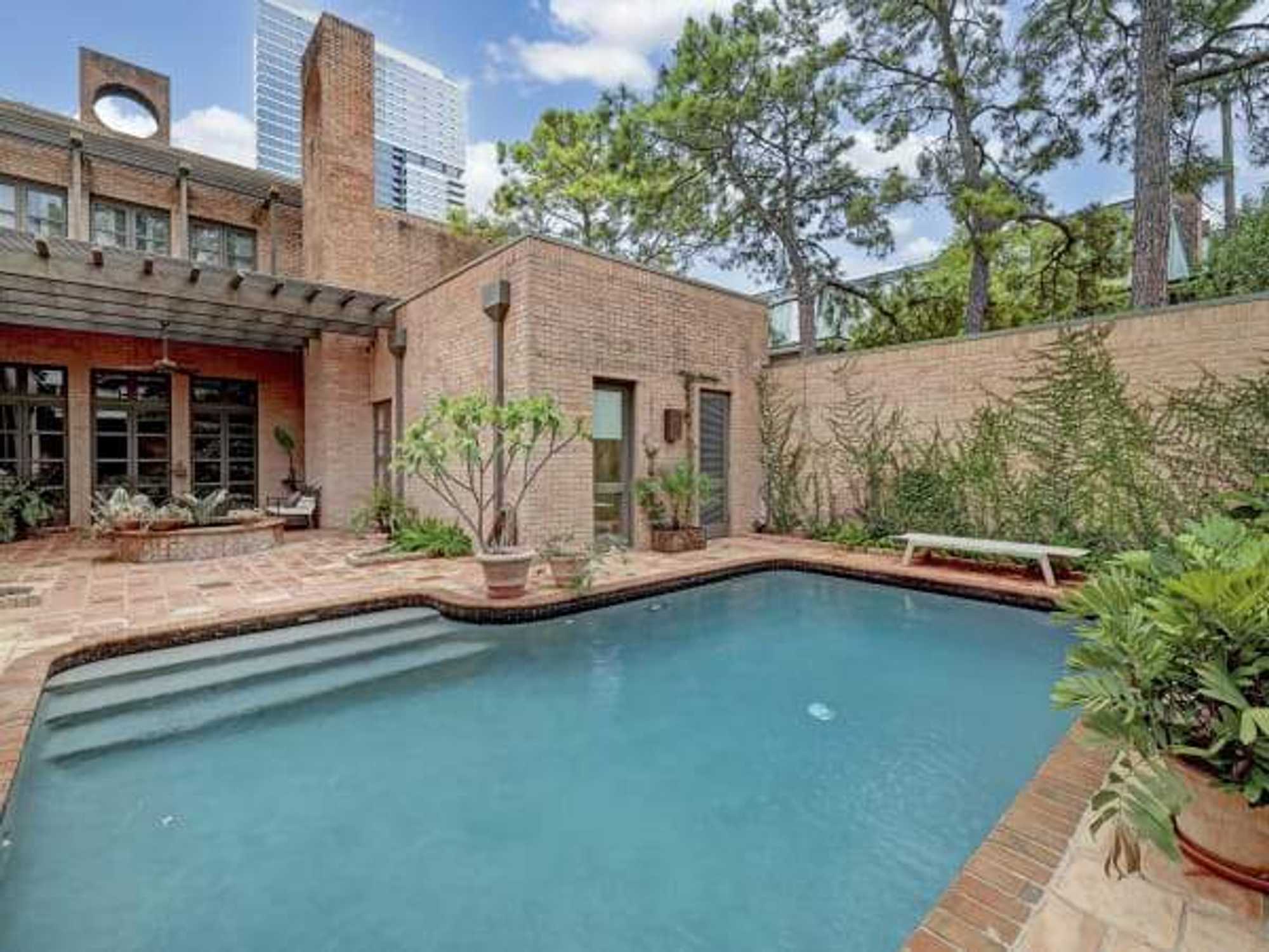 2819 Ferndale Houston home