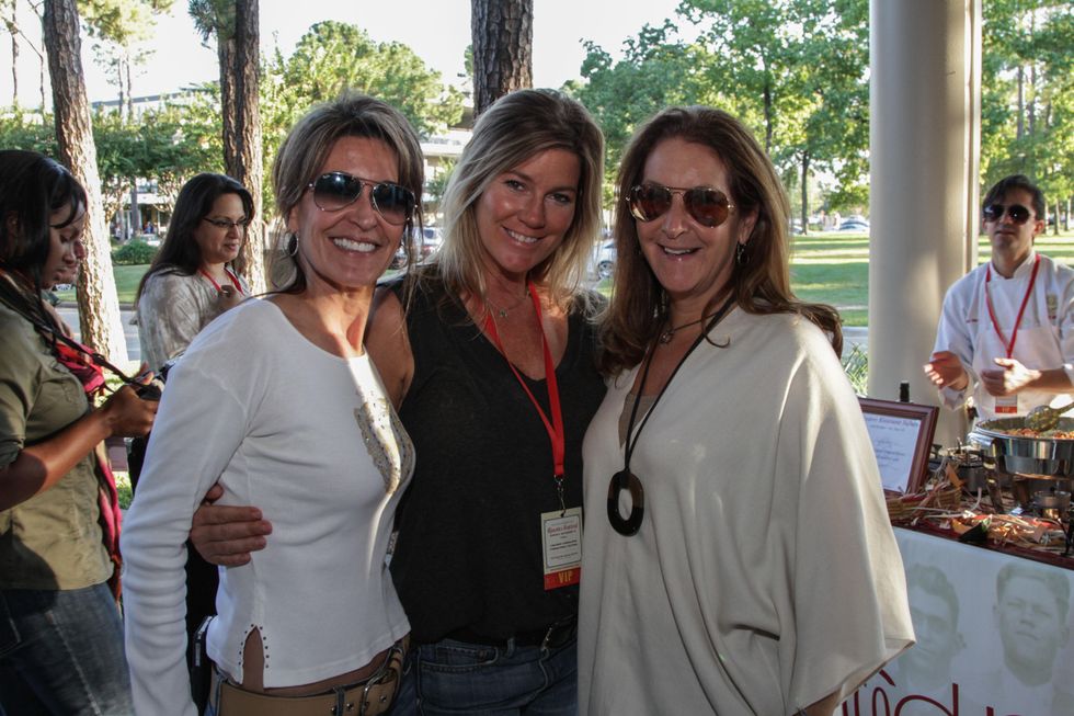 2877 Annie Amante, from left, Wendy Lerway and Lori Farris at the Risotto Festival November 2013