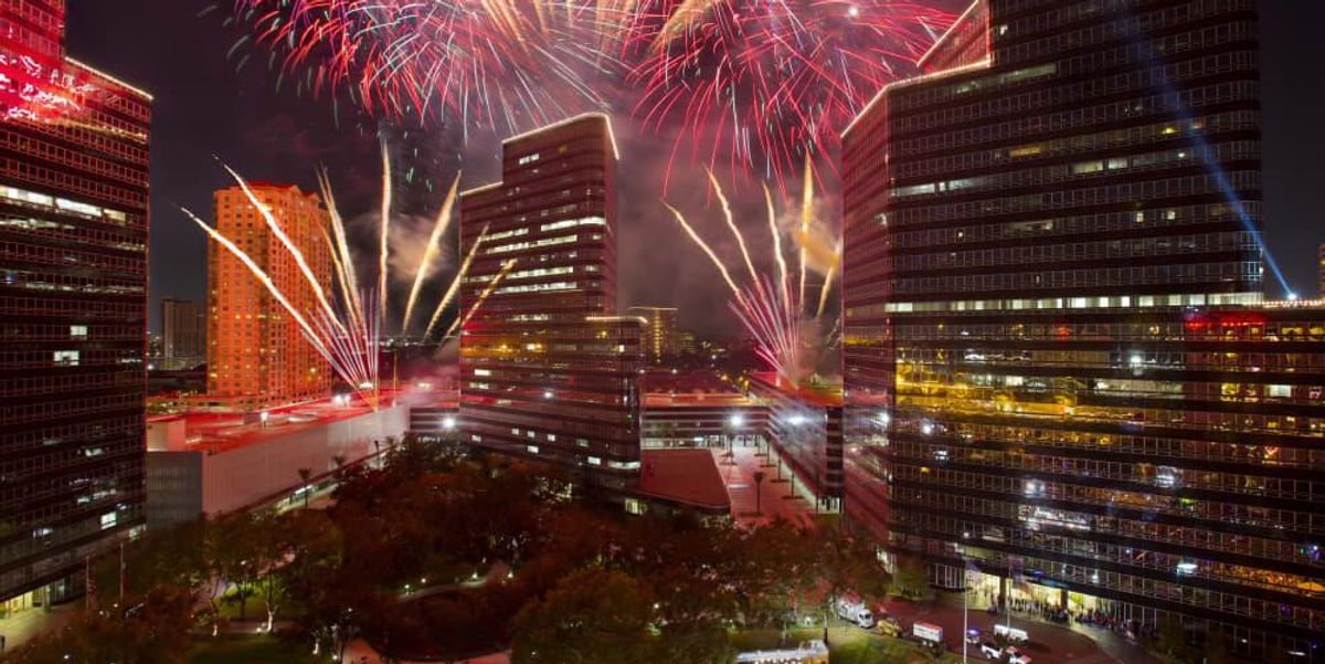 28th Annual Uptown Houston Holiday Lighting - CultureMap Houston