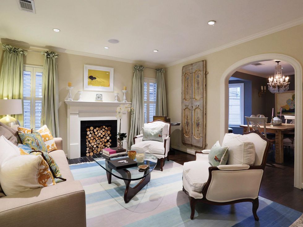 2a On the Market 2128 Bartlett St. September 2014